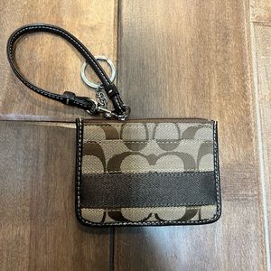 Signature Coach change & credit card wallet